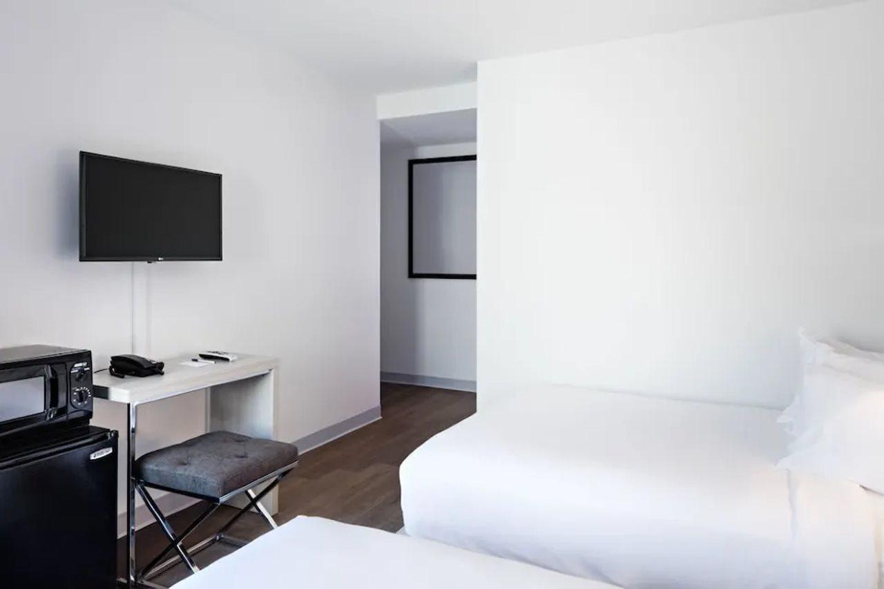 Gatsby Athens Hotel Exterior photo A room at the hotel
