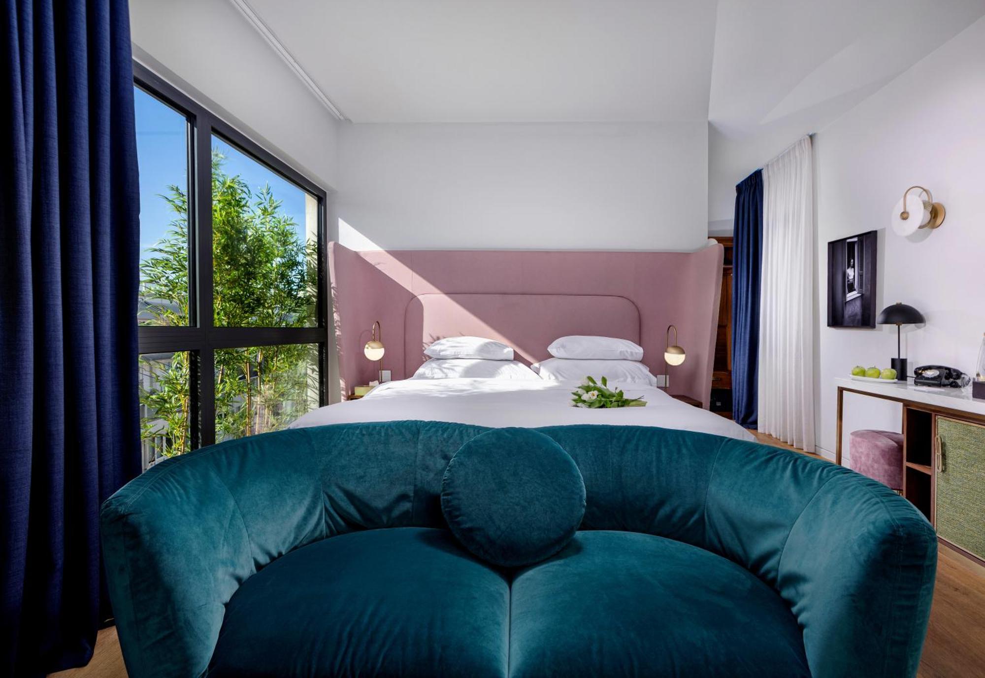 Gatsby Athens Hotel Room photo
