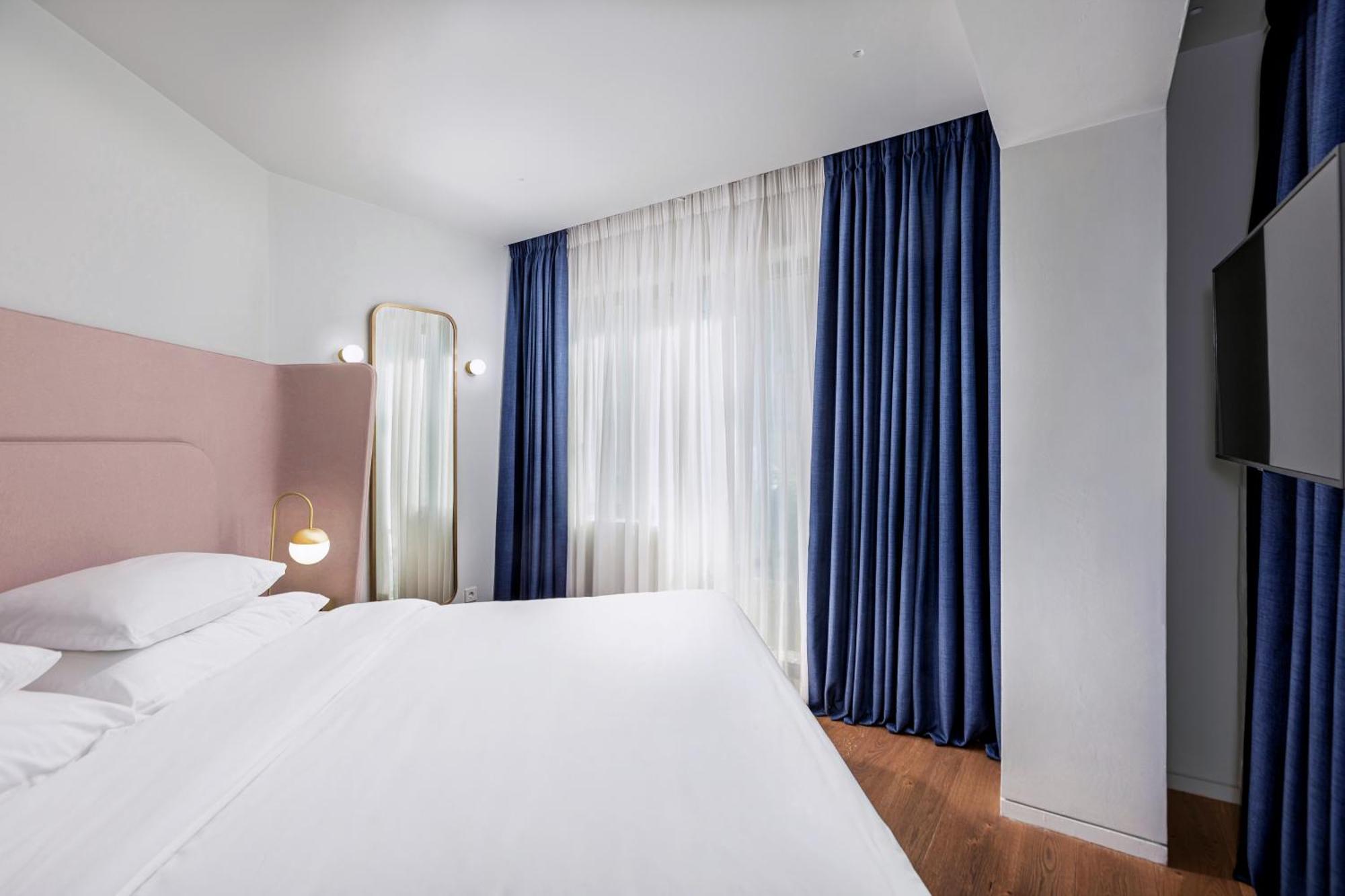 Gatsby Athens Hotel Room photo